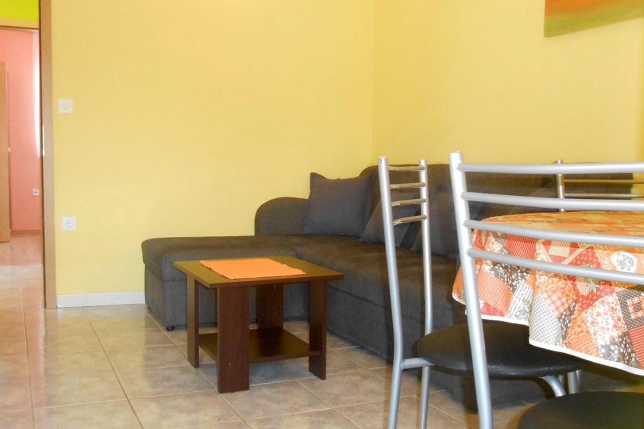 Apartments With A Parking Space Umag - 7109 ภายนอก รูปภาพ